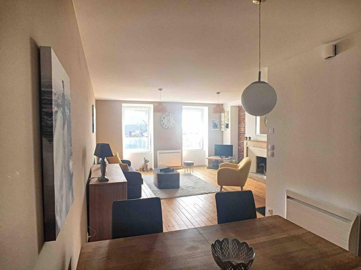 60 Rue Du Port Granville Bagian luar foto